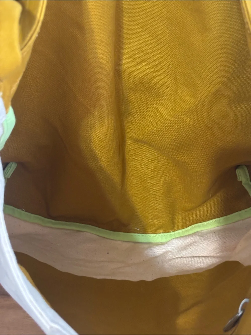 Baggu Two Tone Cotton Horizontal Duck Bag Tote
Shoulder Bag Deadstock Earth
Day - Picture 7 of 9